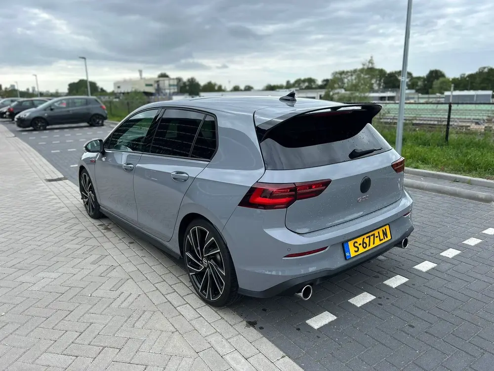 Volkswagen Golf 2.0 TSI 245pk 7-DSG 2022 Grijs uit 2022, foto 3