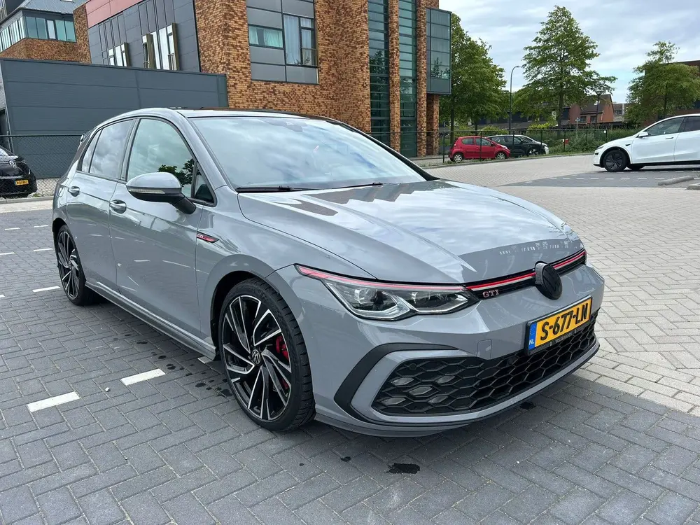 Volkswagen Golf 2.0 TSI 245pk 7-DSG 2022 Grijs uit 2022, foto 4