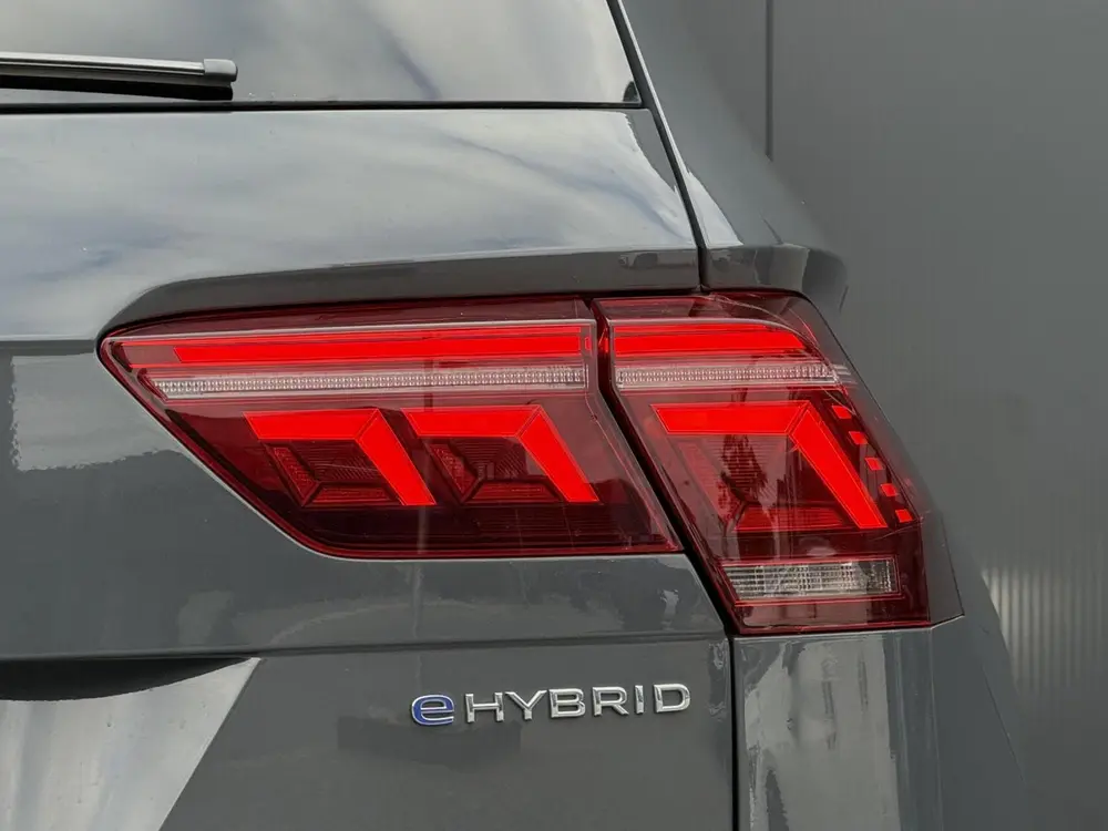 Volkswagen Tiguan 1.4 TSI eHybrid R-Line Business+360 camera uit 2023, foto 11