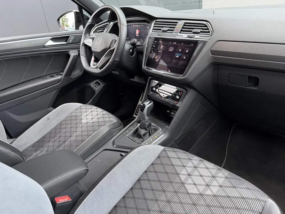 Volkswagen Tiguan 1.4 TSI eHybrid R-Line Business+360 camera uit 2023, foto 16