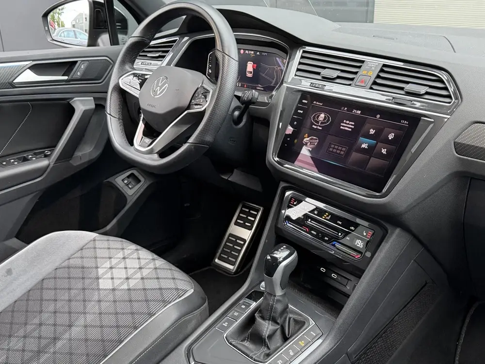 Volkswagen Tiguan 1.4 TSI eHybrid R-Line Business+360 camera uit 2023, foto 17
