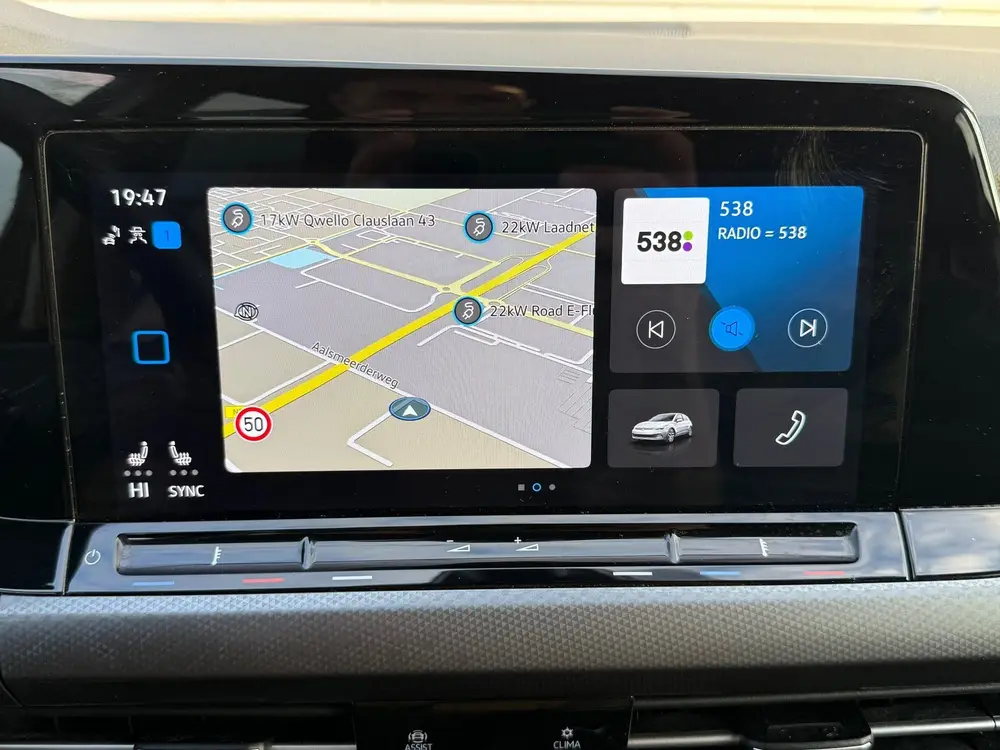 Volkswagen Golf 2.0 TDI Life Business / APK / SFEER VERLICHT uit 2021, foto 10