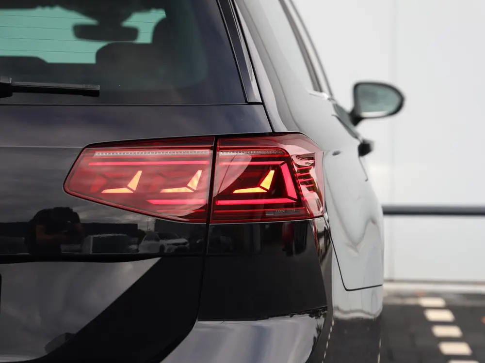 Volkswagen Passat Variant 1.4 TSI GTE Business 218pk DSG | L uit 2020, foto 16