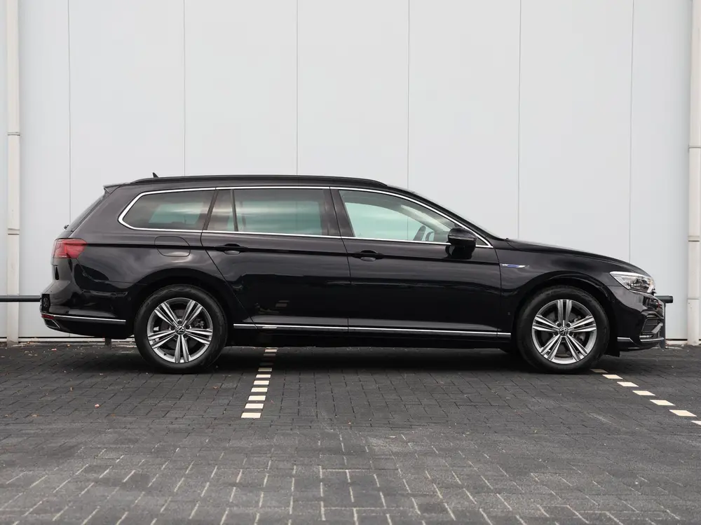 Volkswagen Passat Variant 1.4 TSI GTE Business 218pk DSG | L uit 2020, foto 2