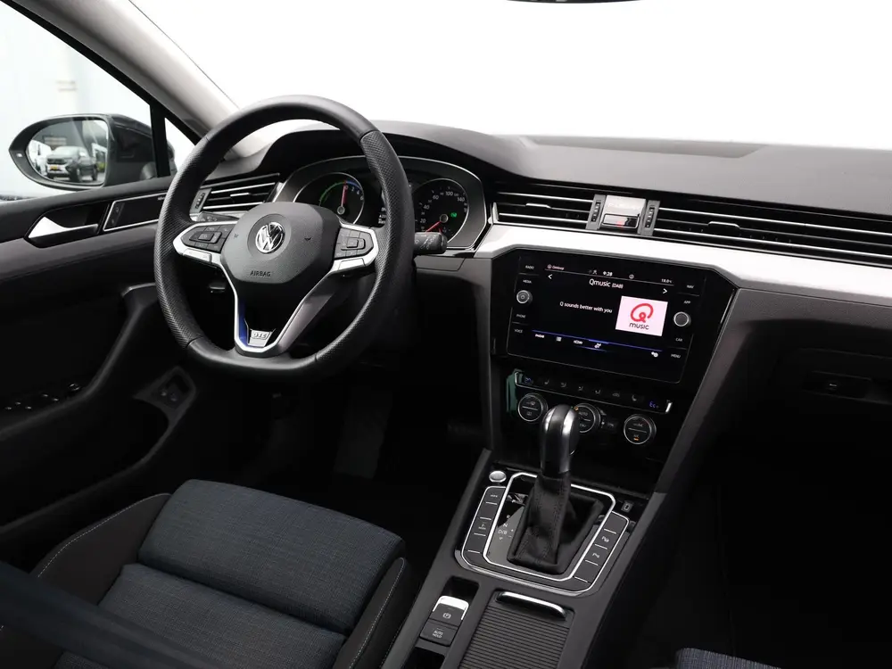 Volkswagen Passat Variant 1.4 TSI GTE Business 218pk DSG | L uit 2020, foto 7
