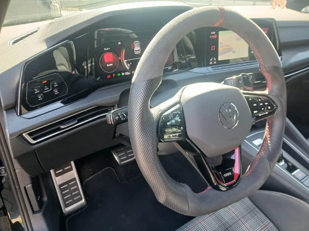 Volkswagen Golf 2.0 TSI 245pk 7-DSG 2021 Zwart uit 2021, foto 6