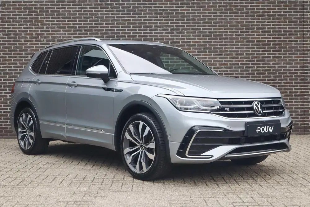 Volkswagen Tiguan Allspace 1.5 TSI 150pk DSG R-Line Business uit 2023, foto 10