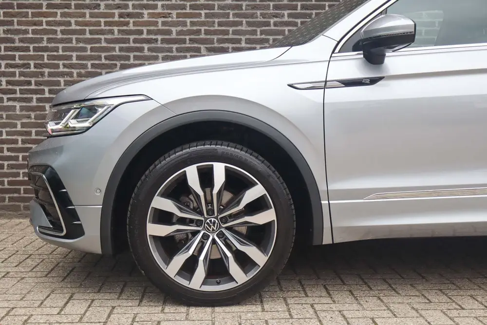 Volkswagen Tiguan Allspace 1.5 TSI 150pk DSG R-Line Business uit 2023, foto 15