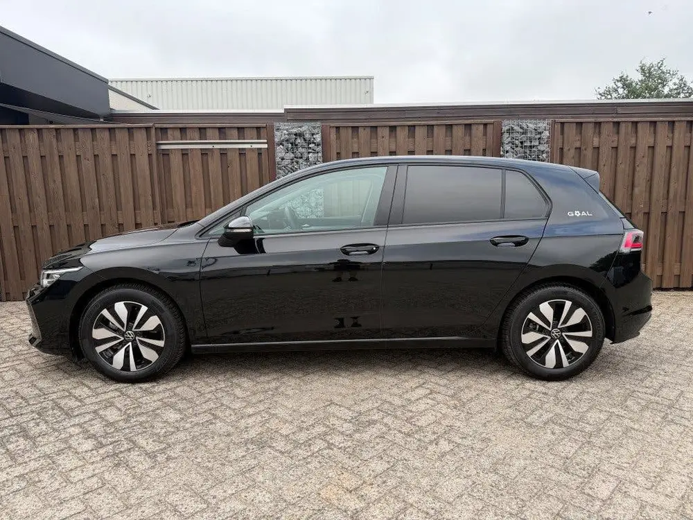 Volkswagen Golf 1.5 eTSI Life Edition GOAL IQ LIGHT BTW uit 2025, foto 2