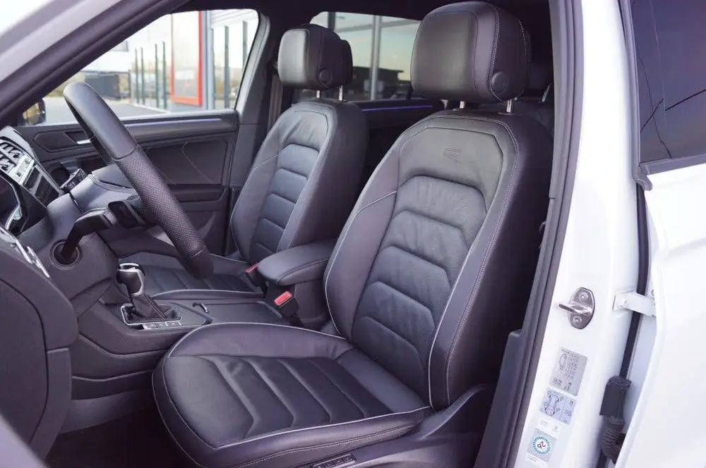 Volkswagen Tiguan 1.4 e-Hybrid R-Line Black style 245pk/ Pa uit 2022, foto 3