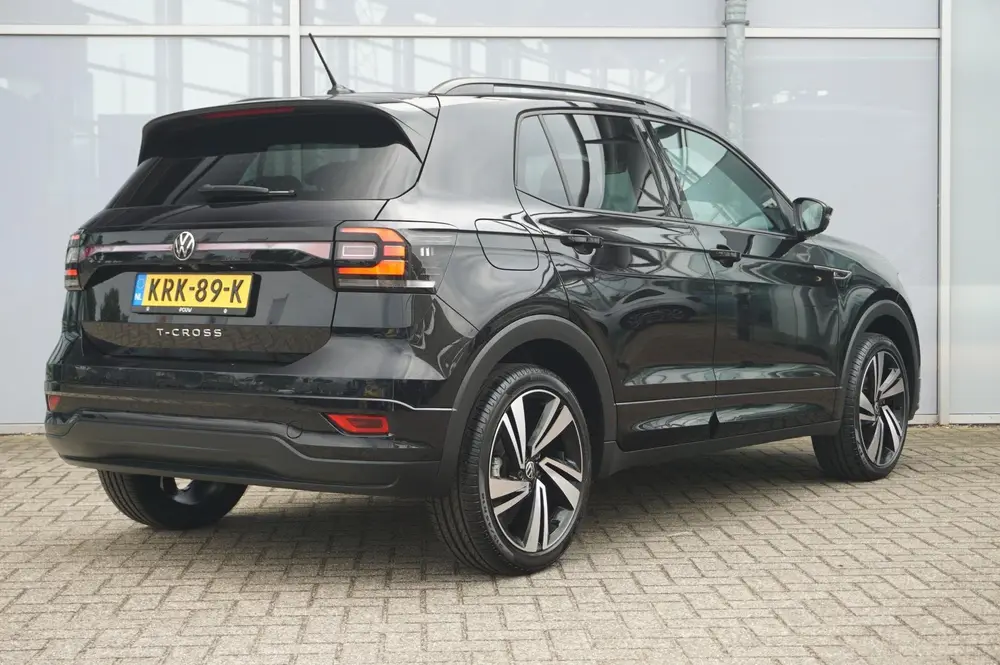 Volkswagen T-Cross 1.0 TSI 110pk DSG R-Line | Navigatie | Ac uit 2023, foto 2