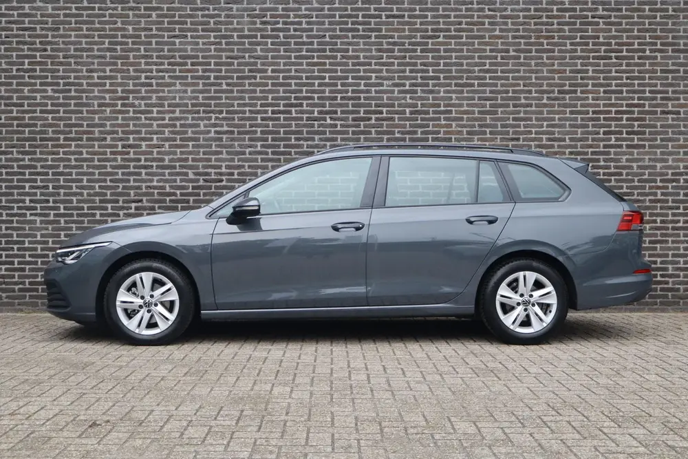 Volkswagen Golf Variant 1.0 TSI 110pk Life | Achteruitrijcam uit 2023, foto 11