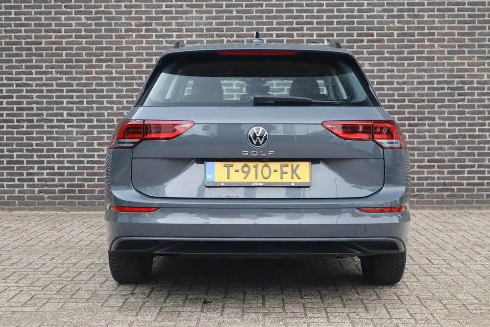 Volkswagen Golf Variant 1.0 TSI 110pk Life | Achteruitrijcam uit 2023, foto 14