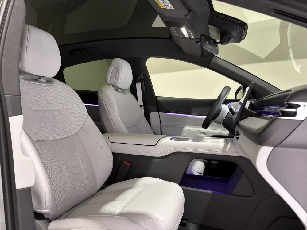 Xpeng G6 RWD Long Range | Licht Interieur (bj 2026) uit 2026, foto 16