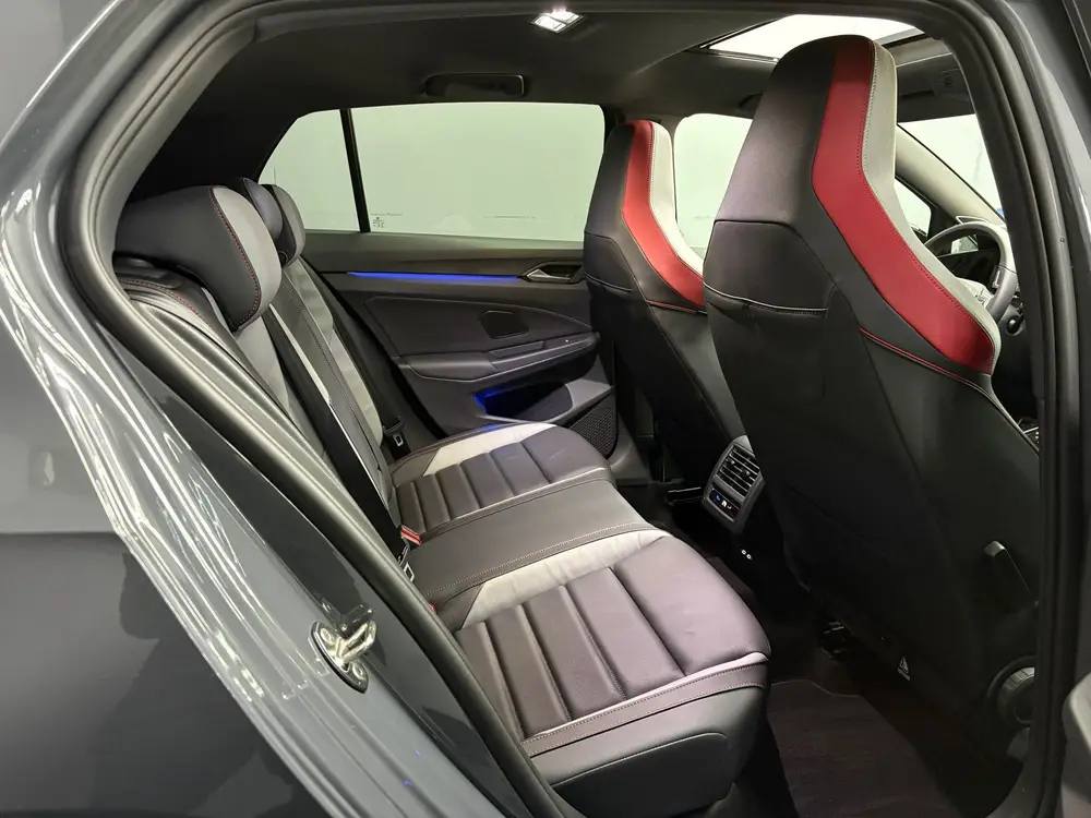 Volkswagen Golf GTI 2.0 Pano Headup Leer uit 2025, foto 12