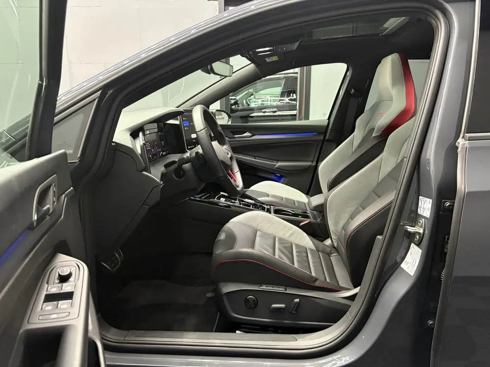 Volkswagen Golf GTI 2.0 Pano Headup Leer uit 2025, foto 5
