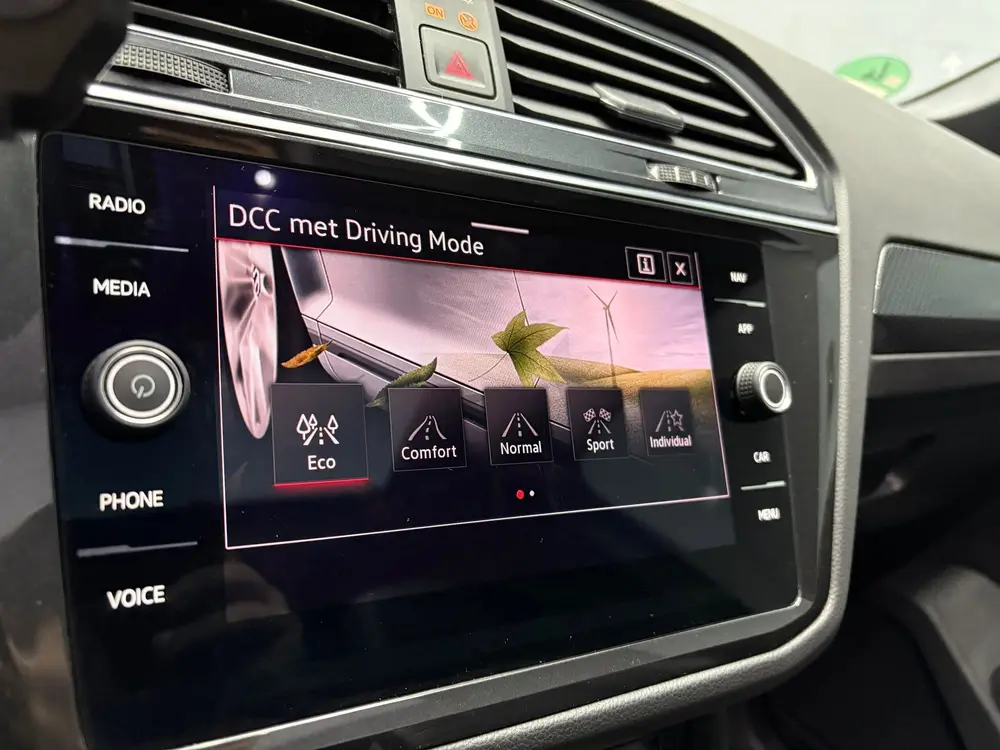 Volkswagen Tiguan 1.4 TSI eHybrid R-Line Business+ uit 2022, foto 17