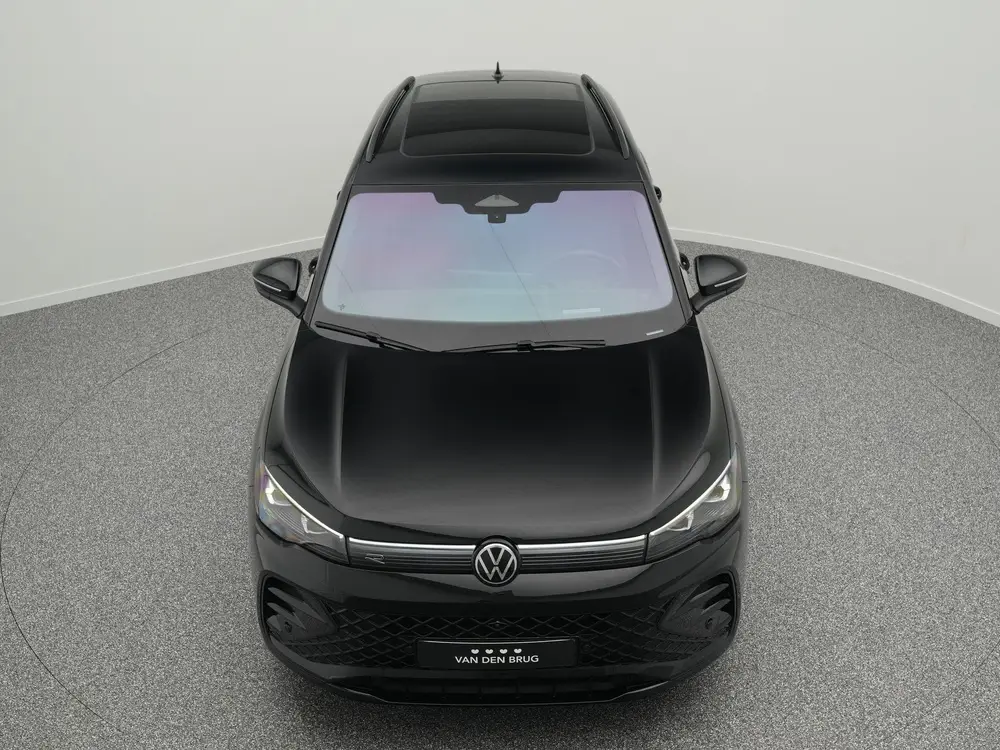 Volkswagen Tiguan 1.5 eHybrid 272PK R-Line Edition | Panoram uit 2025, foto 17