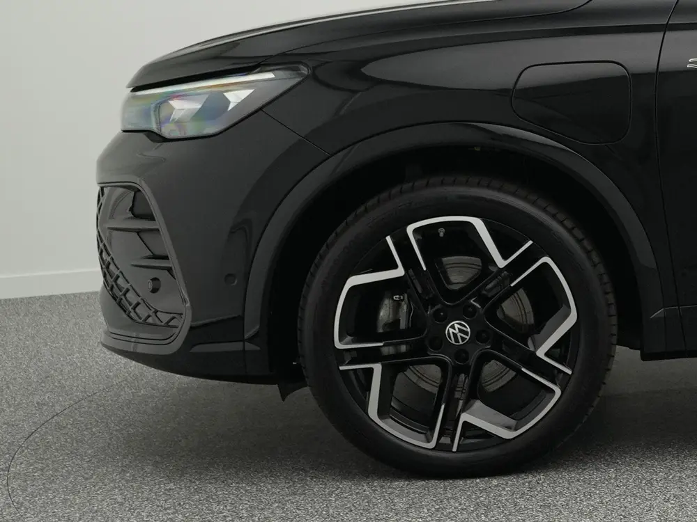 Volkswagen Tiguan 1.5 eHybrid 272PK R-Line Edition | Panoram uit 2025, foto 7