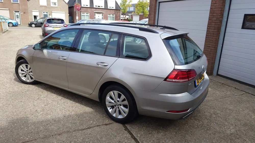 Volkswagen Golf Variant 1.0 TSI Comfortline, Android Auto, N uit 2019, foto 3