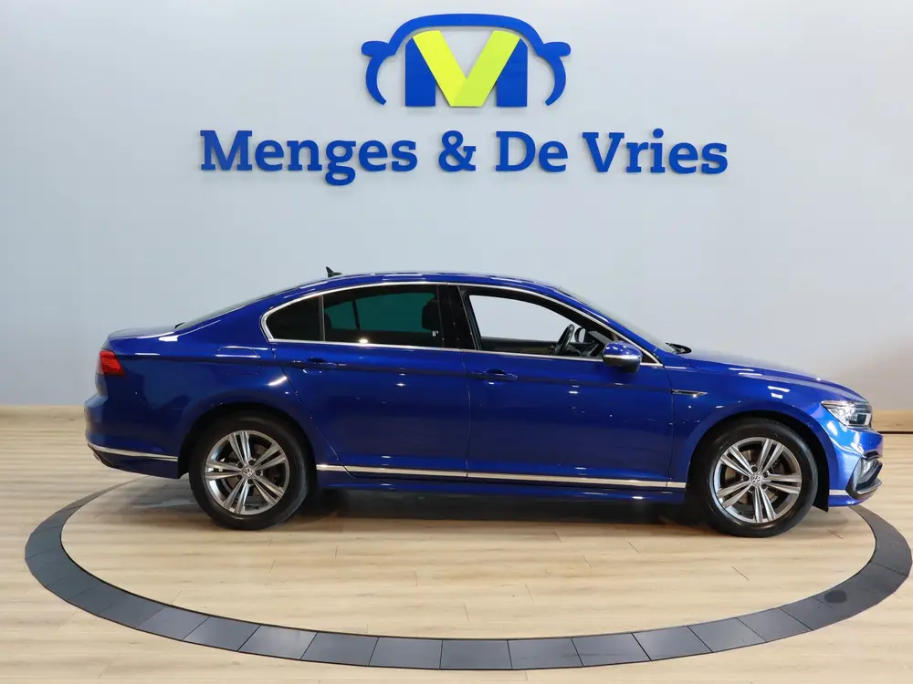 Volkswagen Passat 1.5 TSI Elegance Business R Airco ECC | R uit 2020, foto 2