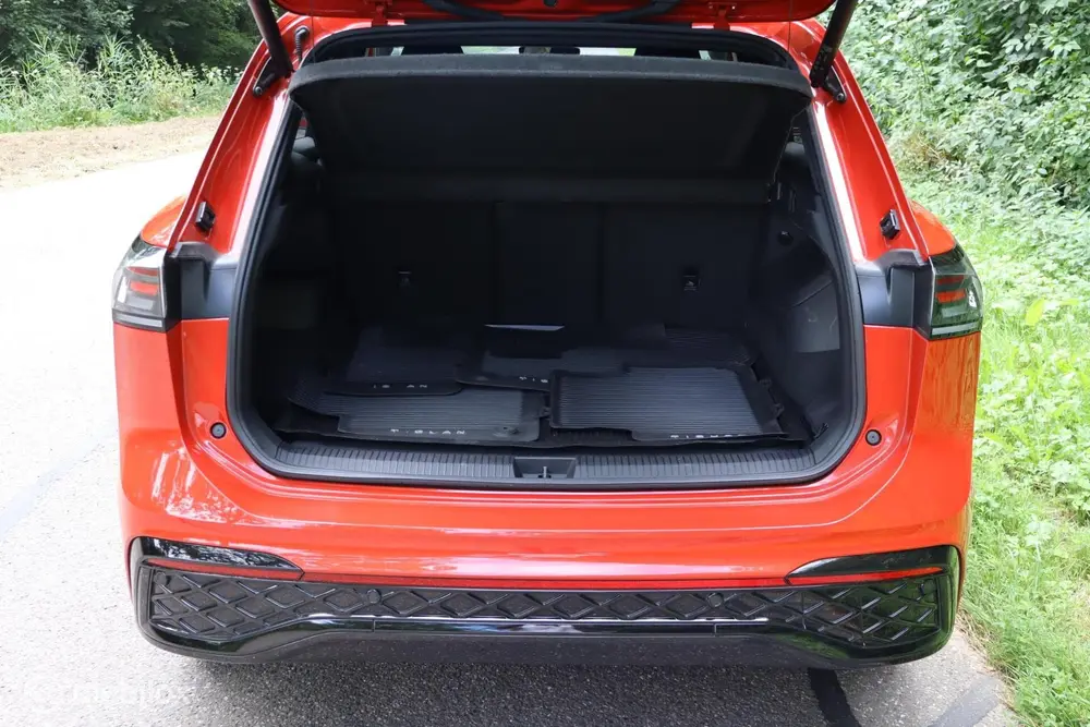 Volkswagen Tiguan 1.5 eTSI R-Line Business | Massage | H&K | uit 2024, foto 8