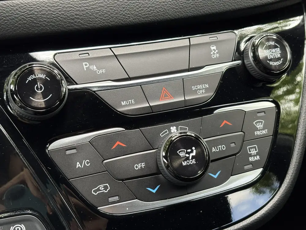 Chrysler Pacifica 3.6 V6 Hybrid Touring (bj 2019, automaat) uit 2019, foto 11