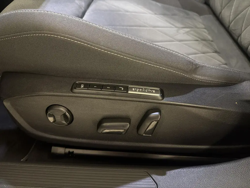 Volkswagen Golf Variant 1.0 TSI Life Business uit 2021, foto 6