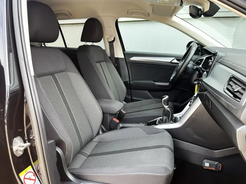Volkswagen T-Roc 1.0 TSI 110pk 75 Edition | Navigatie | Came uit 2022, foto 16