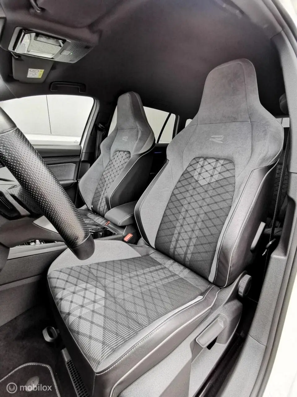Volkswagen Golf Variant 1.5 eTSI R-LINE/150PK/DSG/ACC/DCC/IQ uit 2021, foto 8
