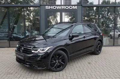 Volkswagen Tiguan 1.5 TSI R-Line PANO KEYLESS 360 uit 2024