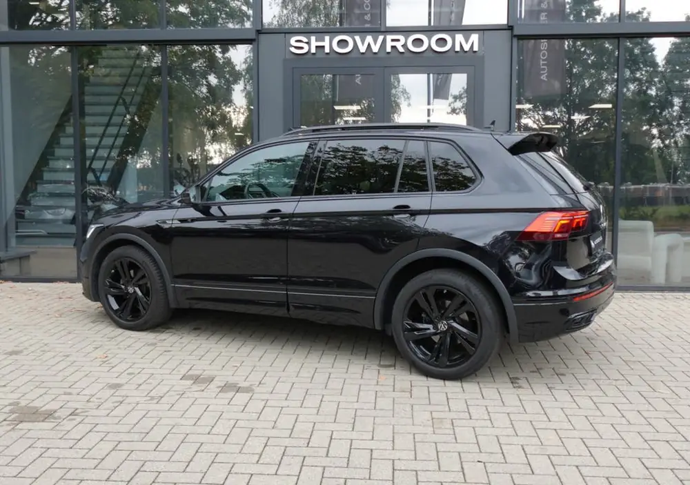 Volkswagen Tiguan 1.5 TSI R-Line PANO KEYLESS 360 uit 2024, foto 2