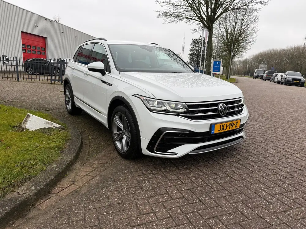 Volkswagen Tiguan 1.5 TSI R-Line BOVAG GARANTIE CARPLAY/NAVI uit 2021, foto 16