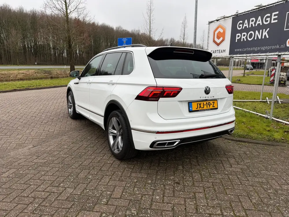 Volkswagen Tiguan 1.5 TSI R-Line BOVAG GARANTIE CARPLAY/NAVI uit 2021, foto 4