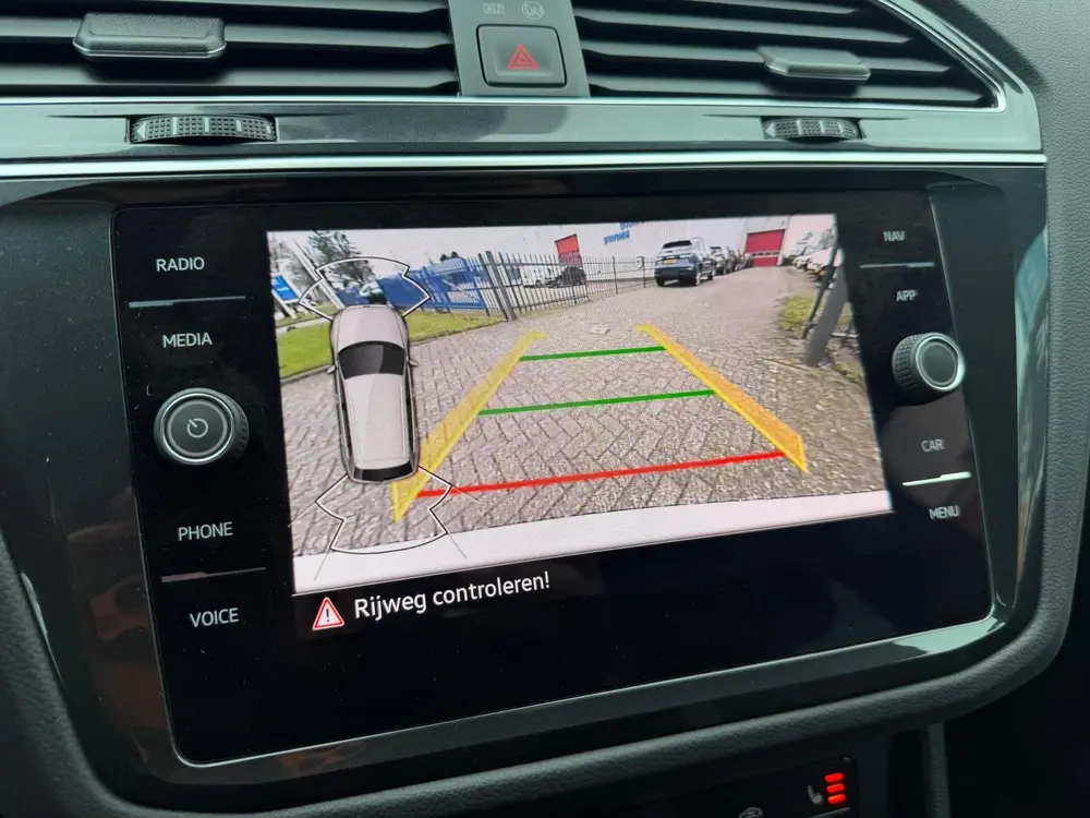 Volkswagen Tiguan 1.5 TSI R-Line BOVAG GARANTIE CARPLAY/NAVI uit 2021, foto 7