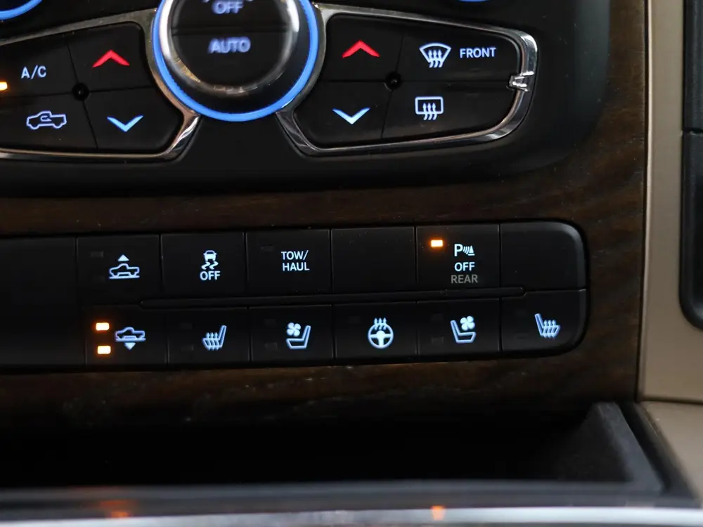 Dodge Ram 1500 5.7 V8 4x4 Crew Cab Longhorn uit 2019, foto 10