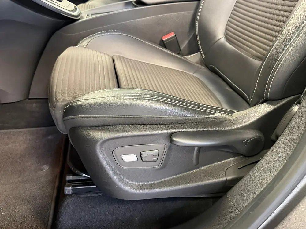 Renault Scénic 1.3 TCe Bose AUT. AIRCO PDC CAMERA NAVIGATIE uit 2019, foto 14