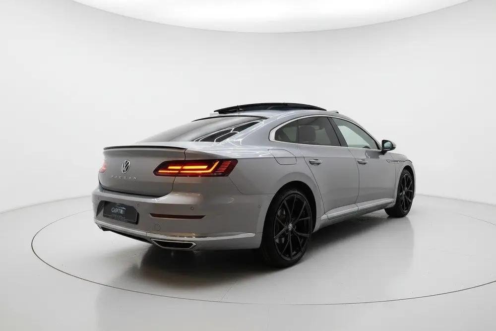 Volkswagen Arteon 2.0 TSI R-Line PANO VIRTUAL SFEER 360 uit 2020, foto 6