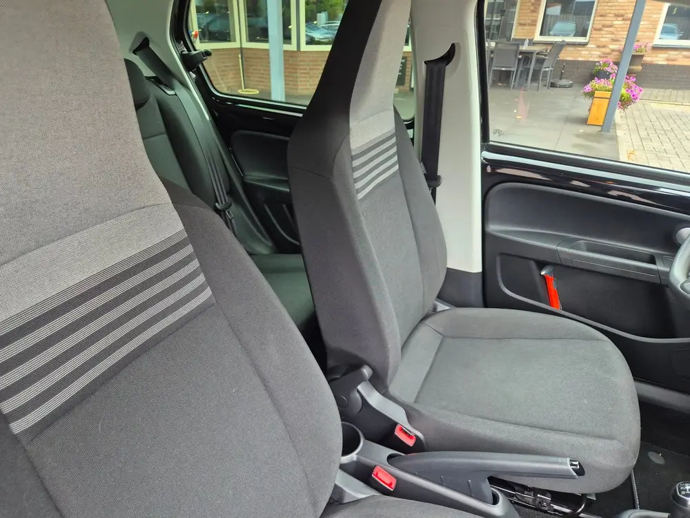 Volkswagen Up! 1.0 BMT move up! uit 2019, foto 14