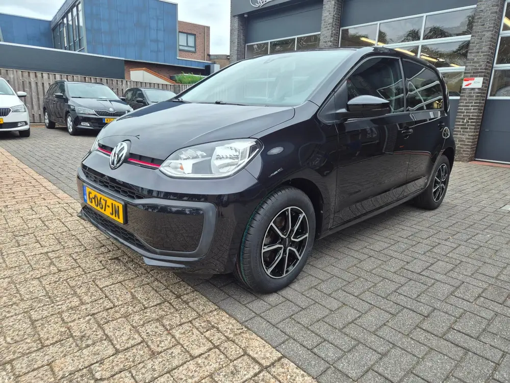 Volkswagen Up! 1.0 BMT move up! uit 2019, foto 2