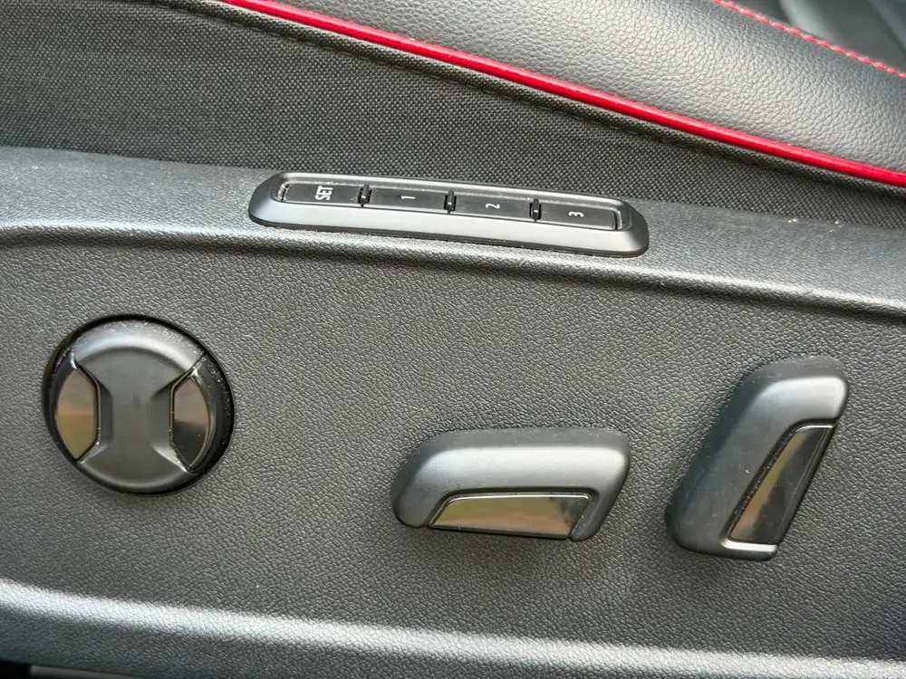 Volkswagen Golf 2.0 TSI GTI|Pano|300 pk uit 2022, foto 13