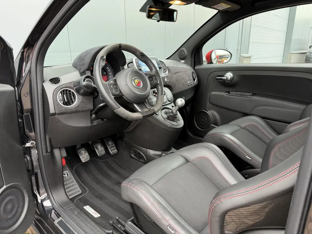 Abarth 595 1.4 T-Jet Esseesse BEATS | BI-XENON | CARBON uit 2021, foto 11