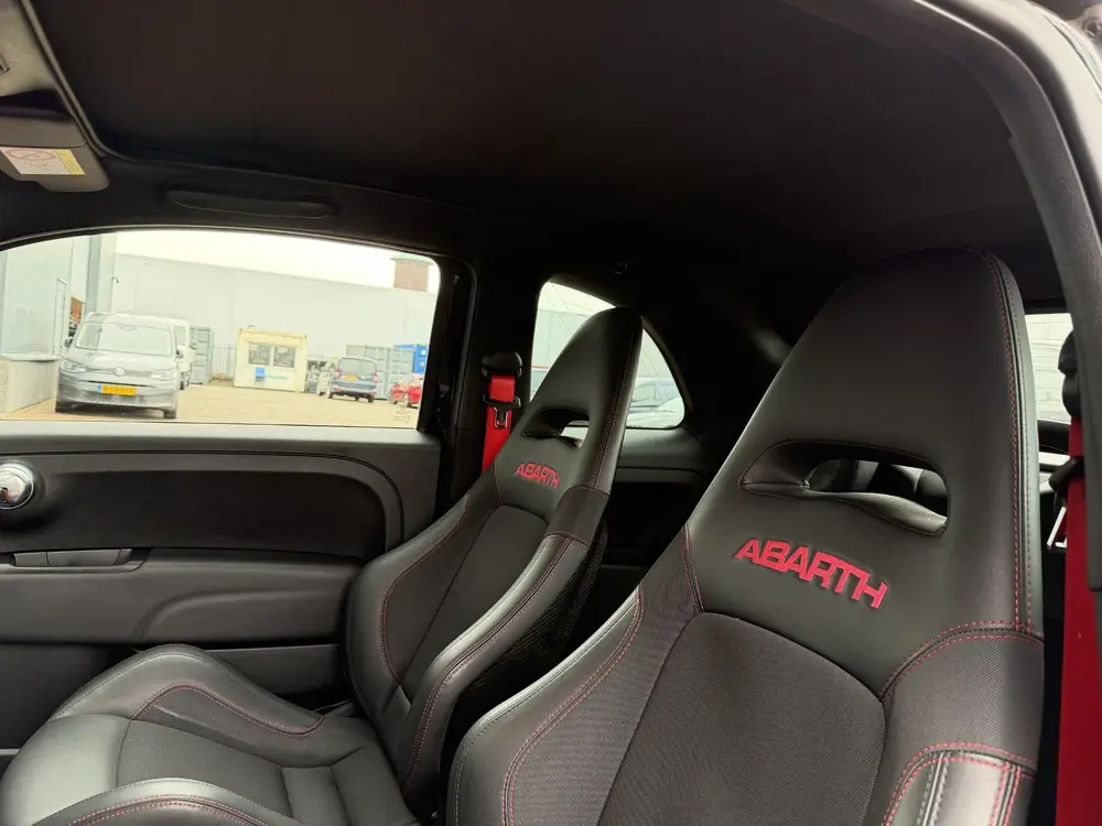 Abarth 595 1.4 T-Jet Esseesse BEATS | BI-XENON | CARBON uit 2021, foto 13