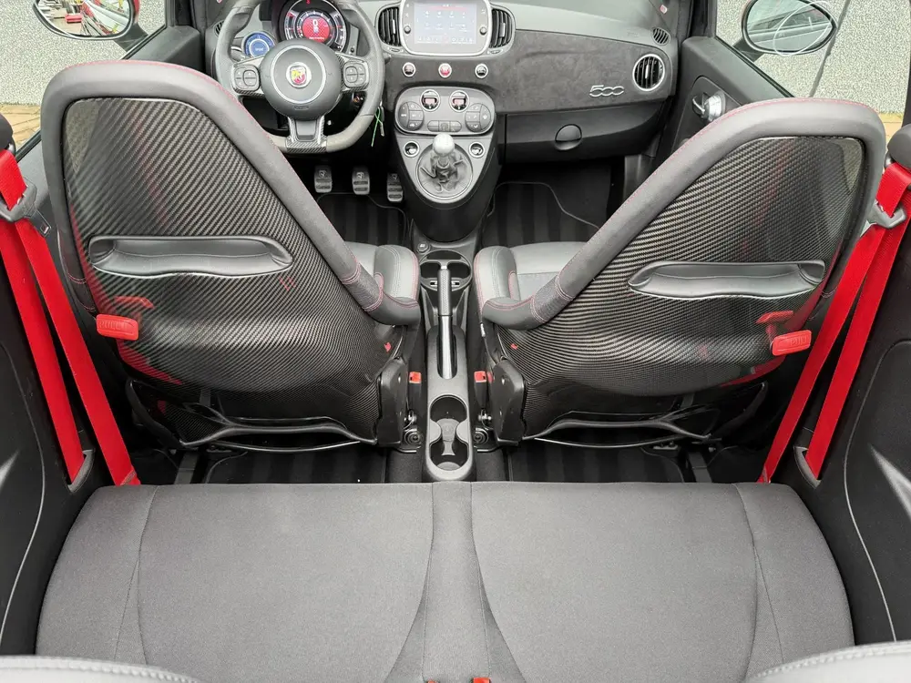 Abarth 595 1.4 T-Jet Esseesse BEATS | BI-XENON | CARBON uit 2021, foto 16