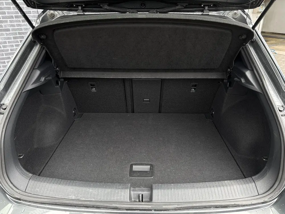 Volkswagen T-Roc 1.0 TSI R-Line Business | Achteruitrijcamer uit 2023, foto 13