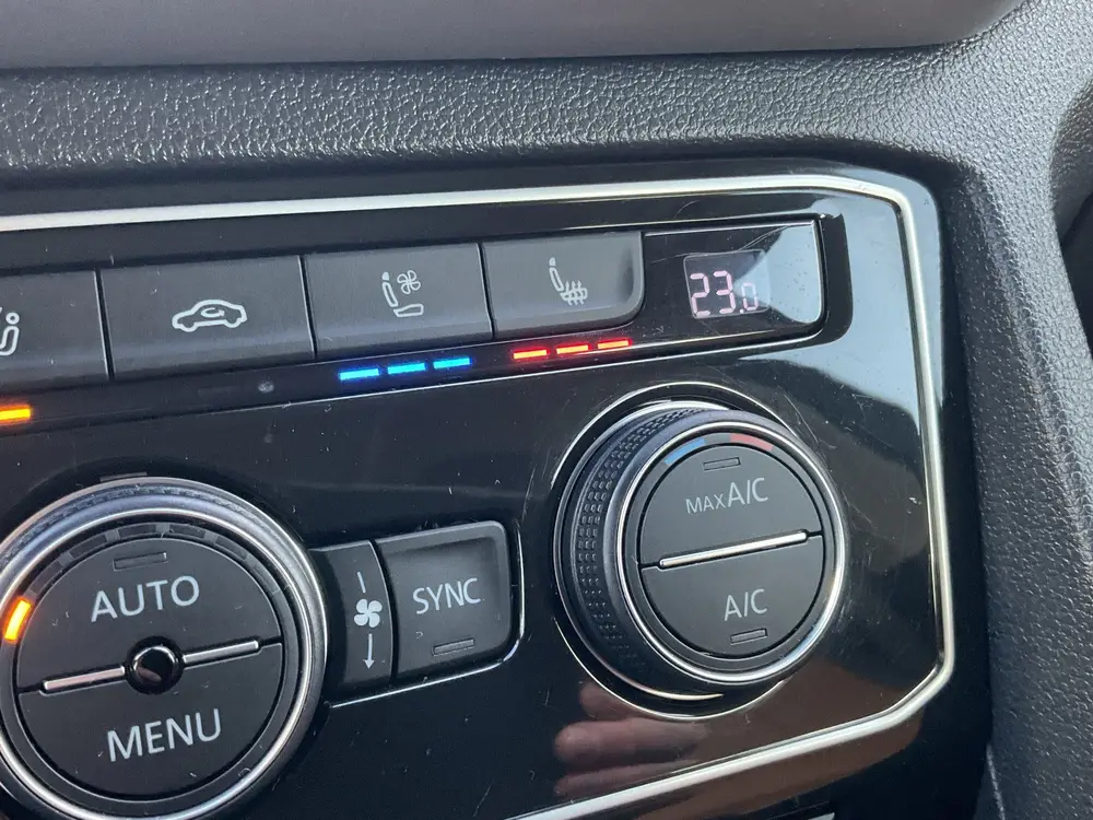 Volkswagen TERAMONT 7-Peroons 3.6 VR6 277pk 7-Pers Pano Memo uit 2019, foto 11