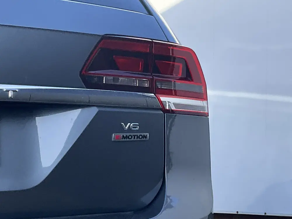 Volkswagen TERAMONT 7-Peroons 3.6 VR6 277pk 7-Pers Pano Memo uit 2019, foto 18