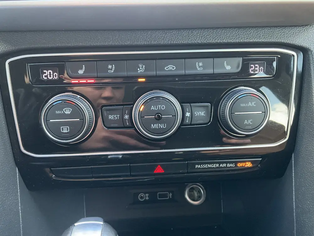 Volkswagen TERAMONT 7-Peroons 3.6 VR6 277pk 7-Pers Pano Memo uit 2019, foto 7