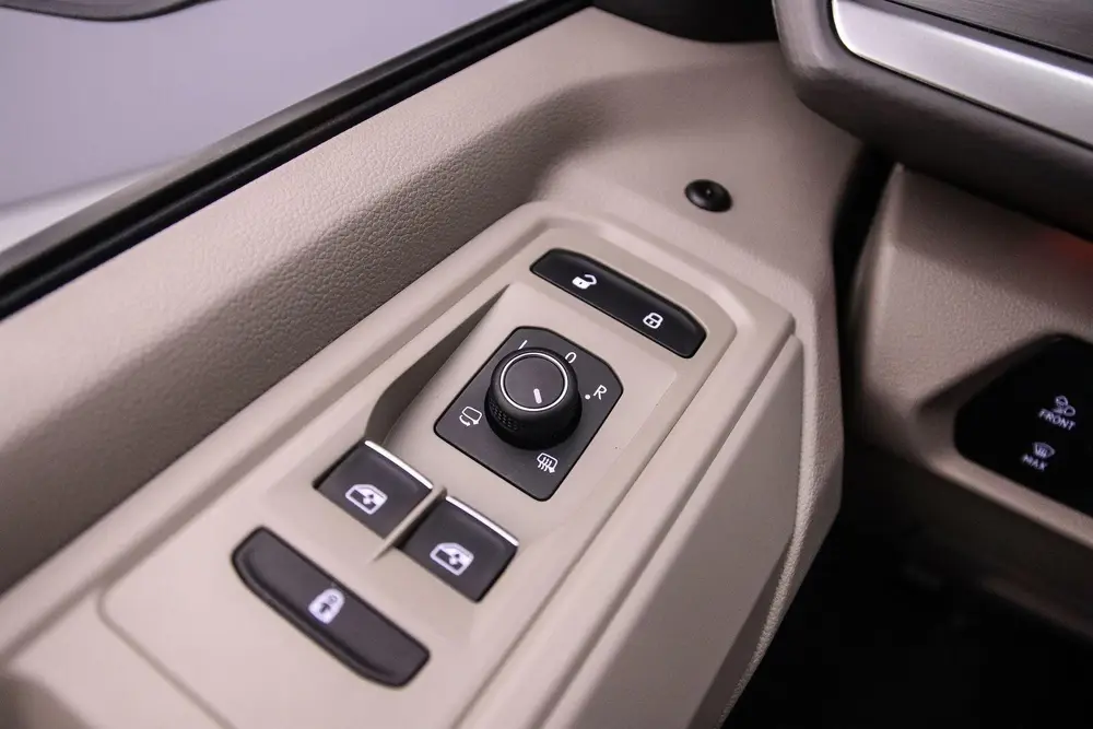 Volkswagen Multivan 1.5 TSI 245pk DSG eHybrid L2 Bulli Editi uit 2026, foto 11