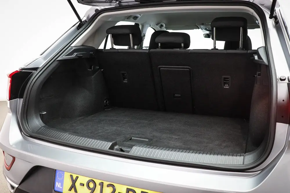 Volkswagen T-Roc 1.5 TSI Style | IQ LIGHT | STOELVERWARMING uit 2023, foto 15